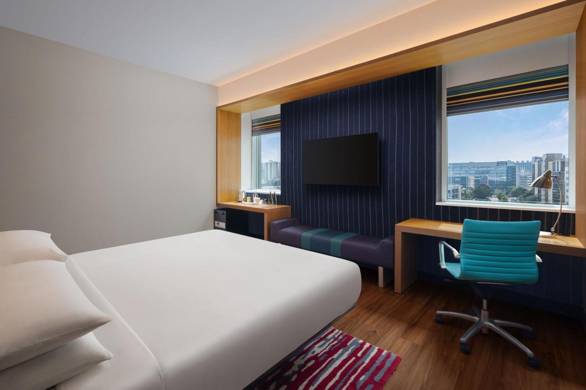 Aloft Bengaluru Outer Ring Road Hotel Екстериор снимка