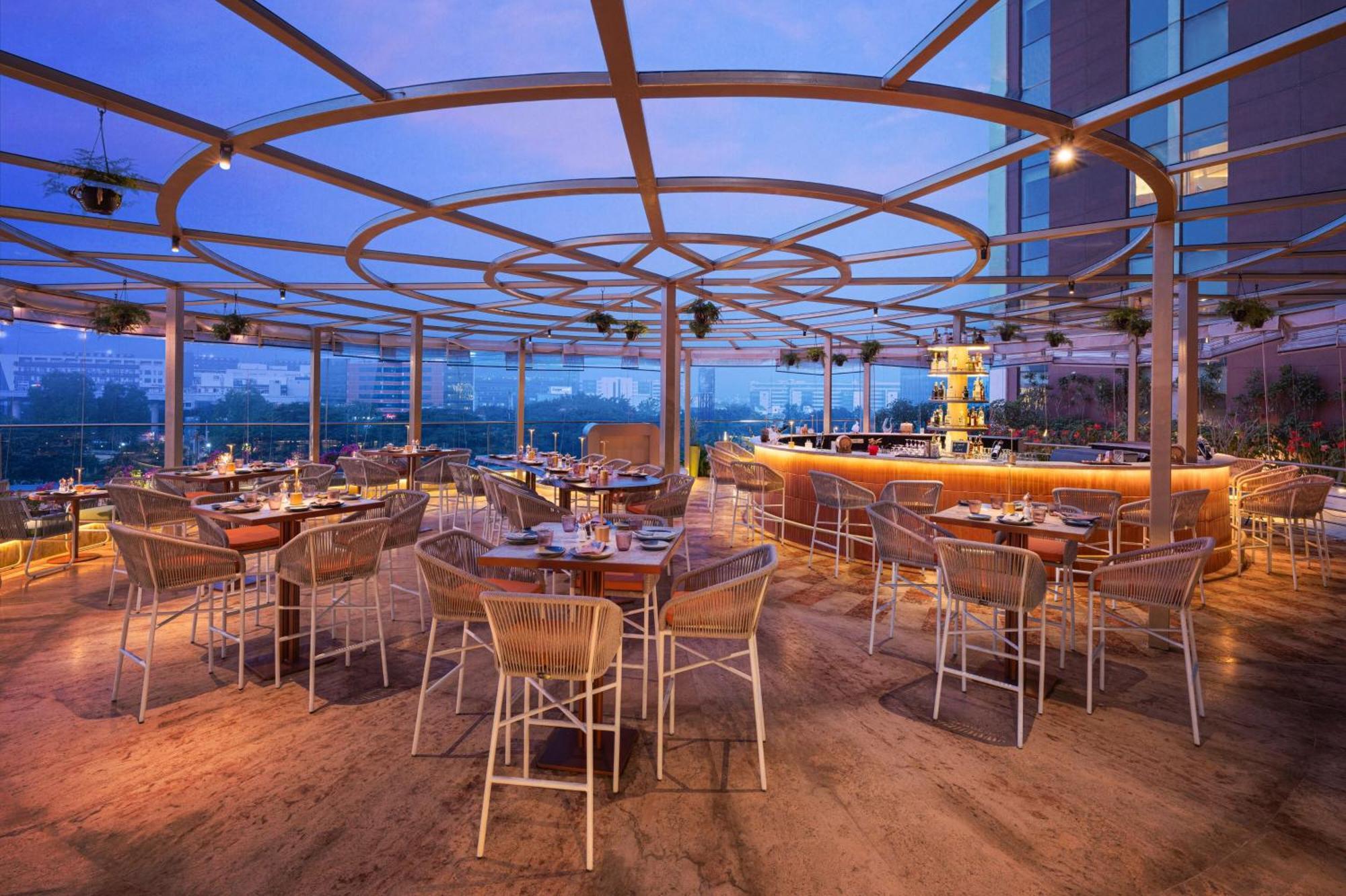 Aloft Bengaluru Outer Ring Road Hotel Екстериор снимка