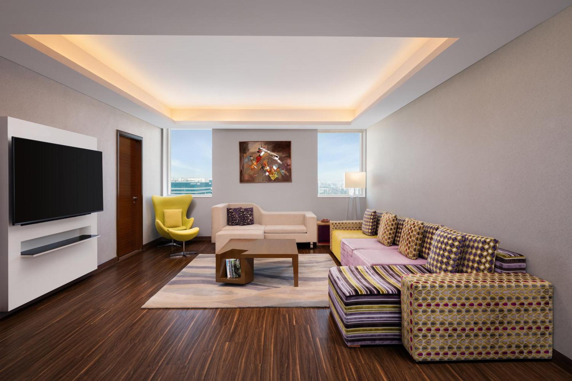 Aloft Bengaluru Outer Ring Road Hotel Екстериор снимка