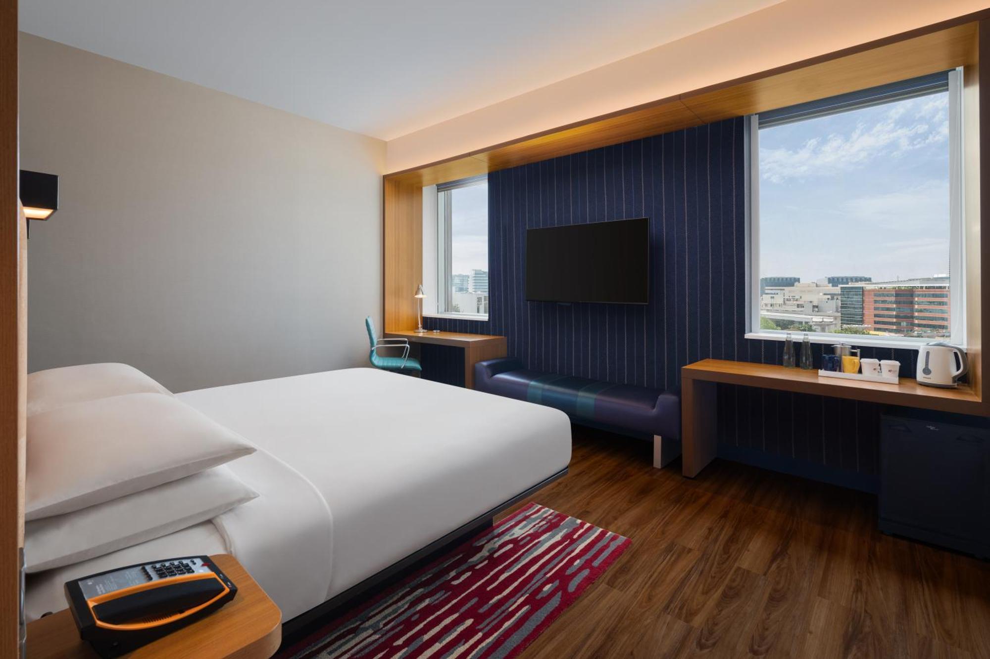 Aloft Bengaluru Outer Ring Road Hotel Екстериор снимка