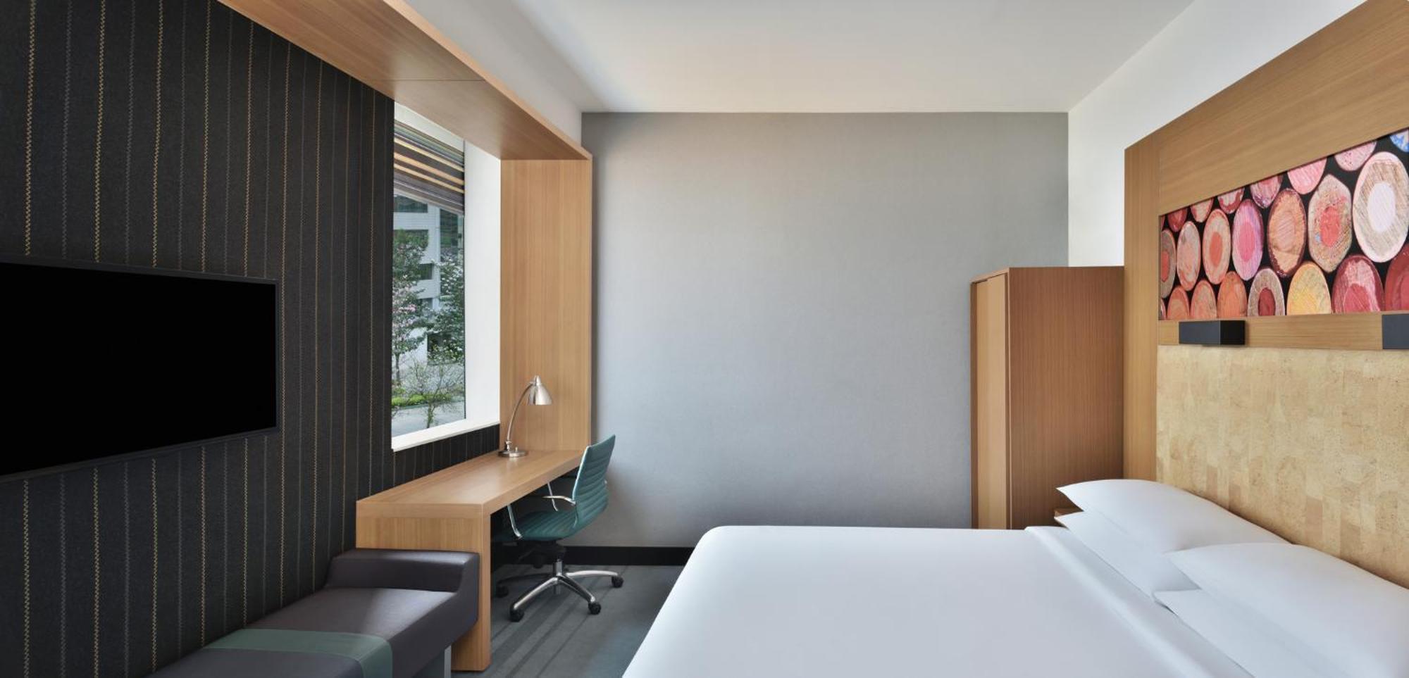 Aloft Bengaluru Outer Ring Road Hotel Екстериор снимка