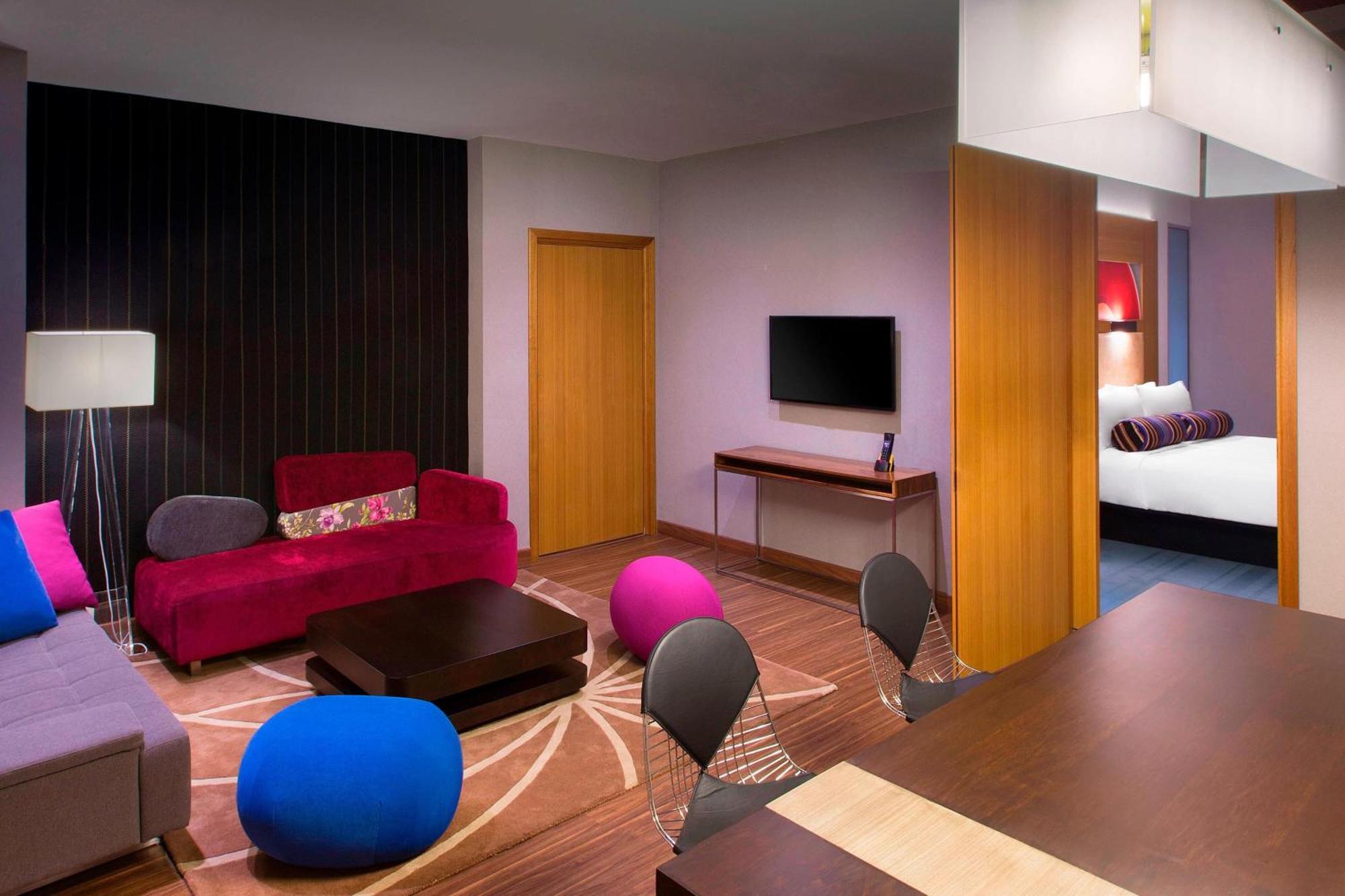 Aloft Bengaluru Outer Ring Road Hotel Екстериор снимка